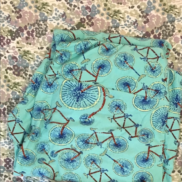 LulaRoe leggings - Picture 2 of 2